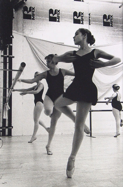 Ballet Dancers II